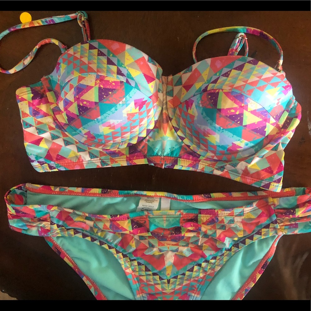 Colorful Bikini Set. Top:  M Bottom: XL